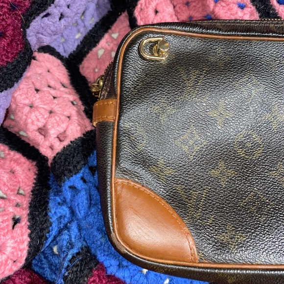 🛑SOLD🛑🎉HOST PICK🎉Beautiful Authentic (SL0942) Louis Vuitton Marley Dragonne - Picture 15 of 16